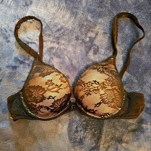 VICTORIA'S SECRET BODY BY VICTORIA SZ 34B BLACK LACE